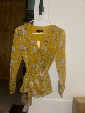 NWT Banana Republic Floral Wrap Blouse- XS